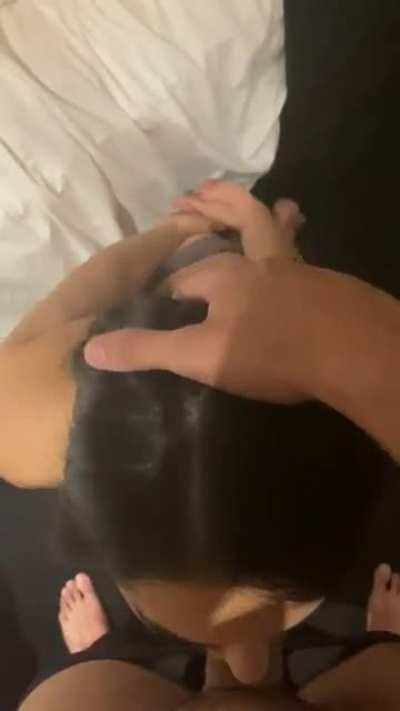 A good girlfriend will blow you whenever you want 💋