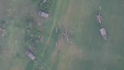 Attack of the suicide drone on position of Ukrainian M777 towed howitzers