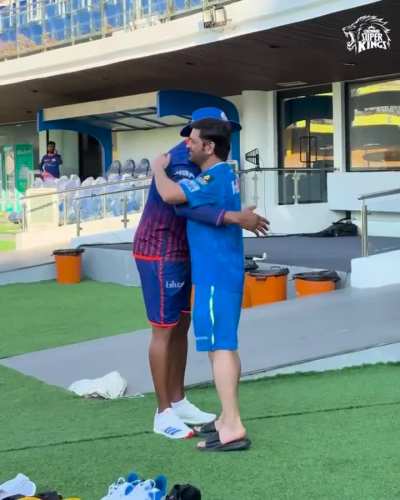 Only Experienced IPL fans know the intimidation of this video...