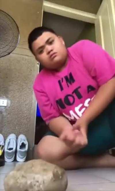 How to chop rock bare handed