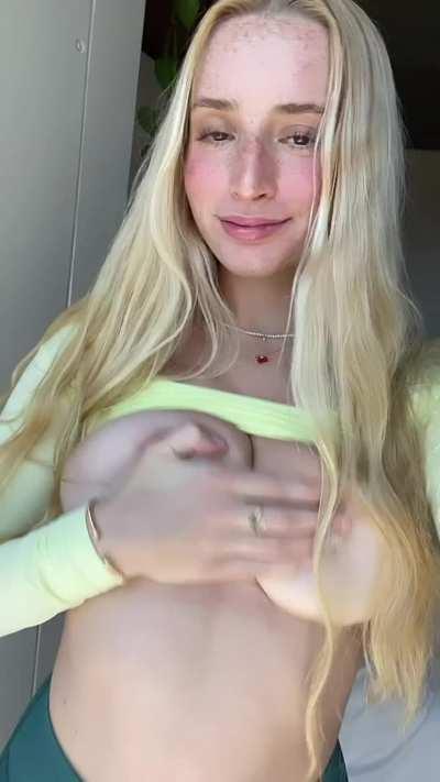 my boobies would look fine on your face