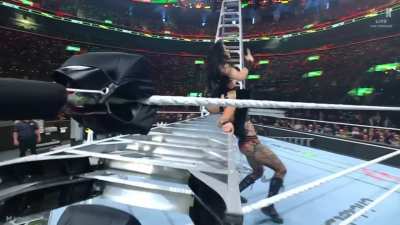 [MITB Spoilers] Rhea Ripley in a bad spot.