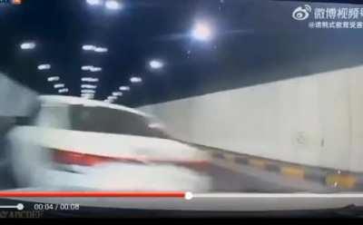 Dudes choose middle of road for repairs