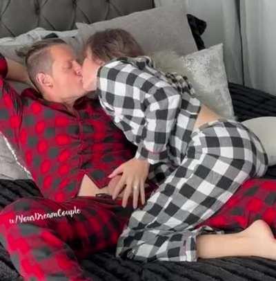 Enjoying a snowy afternoon in bed