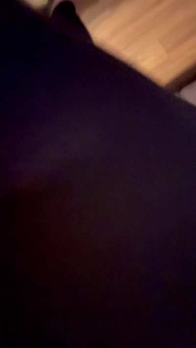 I farted then sat right on your face. This huge MILF ass is gonna be the last thing you see before you black out from bliss. Don’t fight it, just breathe me in and let go. 💨 😈