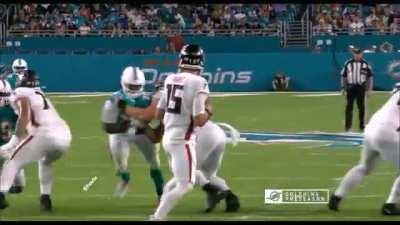 Miami Dolphins' LB Sam Eguavoen vs Atlanta Falcons