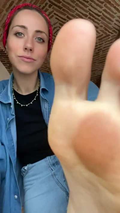 Your head will swirl in the final 2 seconds, I love a build up.