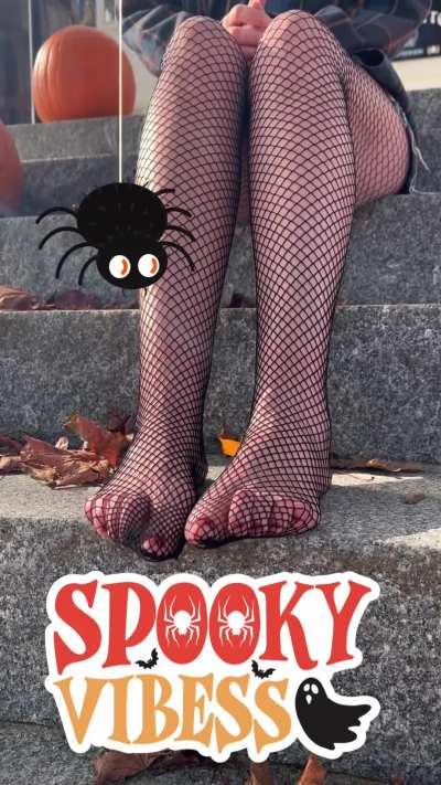 Suck my Spooky Toes!