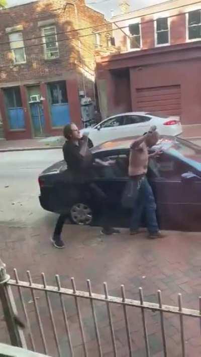 That last kick though, two neighbors sorting things out the old fashioned way