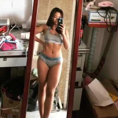 Jessica Wide Hips & Booty