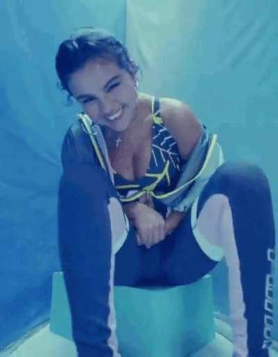 This makes me so hard