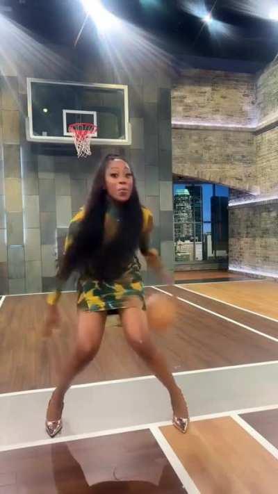 Chiney Ogwumike (ESPN Host/WNBA Player)