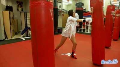 Teen Mom Farrah working out in a onepiece