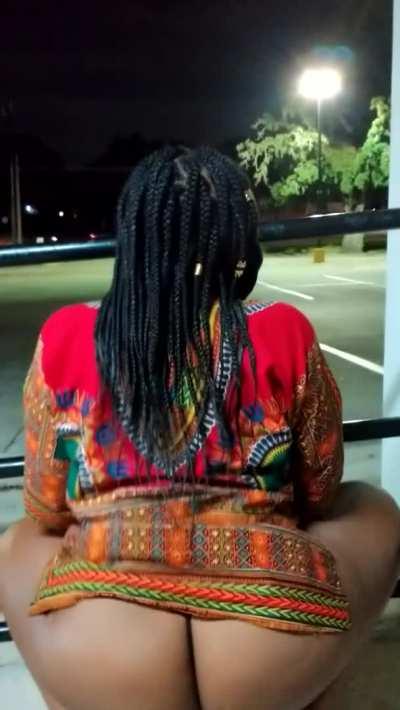 Public twerking for daddy