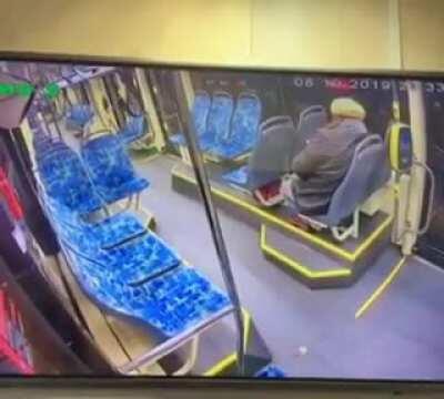 2 trains colliding thanks to the driver