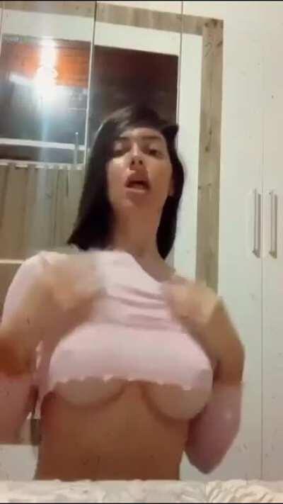 Sabrina Raissa @saaraissa