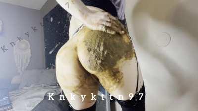 Tried to fit an orange up my shitty ass, wouldn't fit so I ate it! 😂