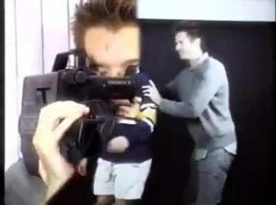 Magnavabruptox Camera Ad