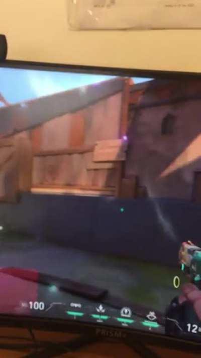 valorant disco lights problem (someone please give solutions)