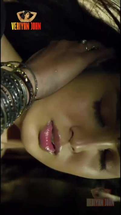 Sushmitha from Geetha Bangle Store