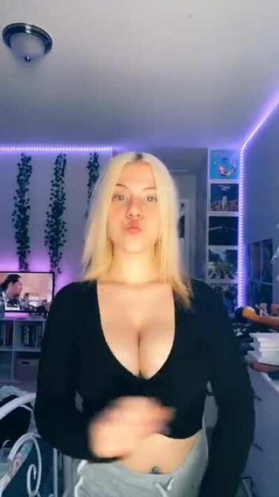 Some more of her @gracesophial