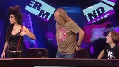 Amy Winehouse attempts a comeback...