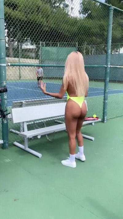 Stretch it out 🍑🔥