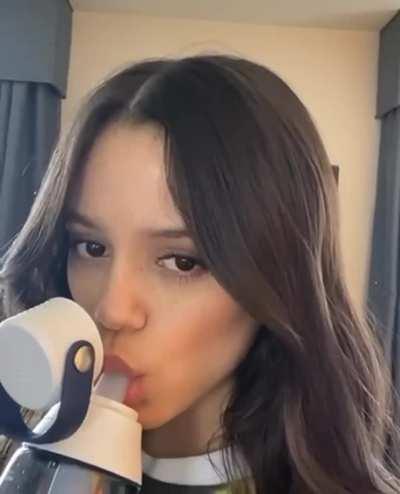 Jenna Ortega knows what she’s doing