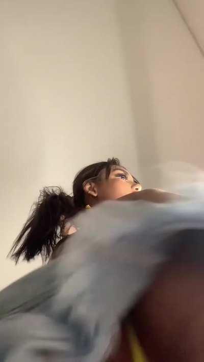 I feel like you want to bury your face in my butt on this Christmas!