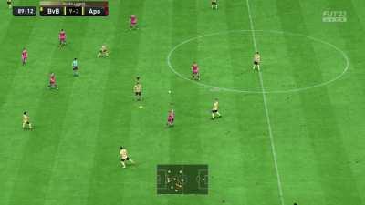 First Bicycle kick goal ever in Fifa for me and it was not on purpose.