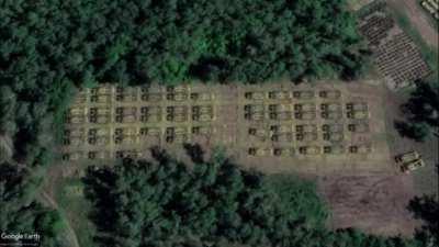 Almost all of the Russian 2S7 Pion self-propelled artillery systems stored at the 94th arsenal in Omsk (55.016251, 73.398490) have been pulled out and the remaining ones were cannibalized. Timelapse is February 2022 - June 2023. (More info in the comments