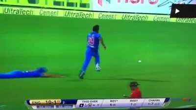 Insane piece of fielding