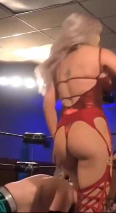 Scarlett Bordeaux