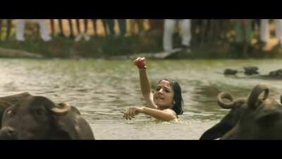 Anushka Sharma and water is a deadly combination!