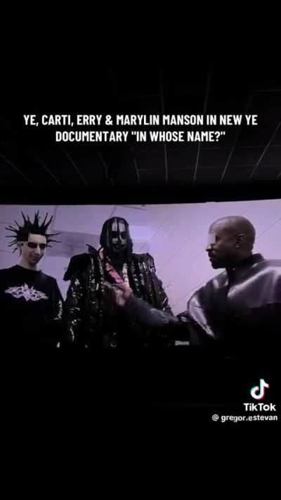 Carti casually dapping up Marilyn Manson😤