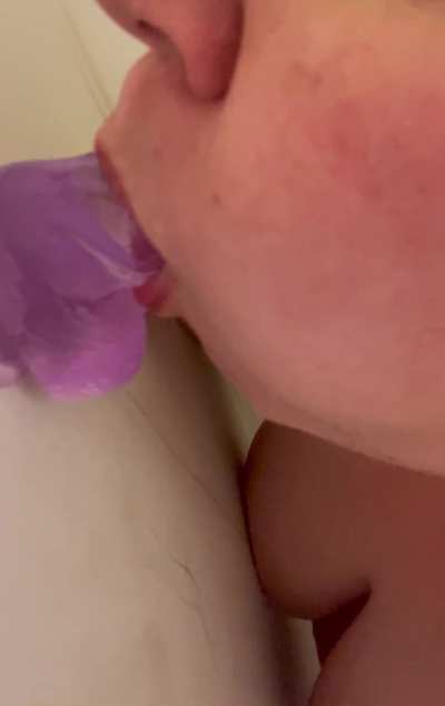 would you eat me out while I sucked him off? 😏😉