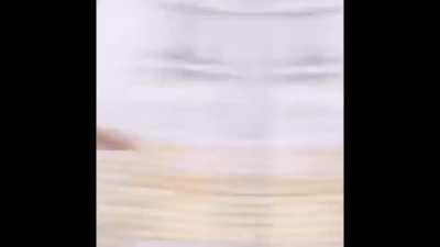 Just some people vibin to a good song.