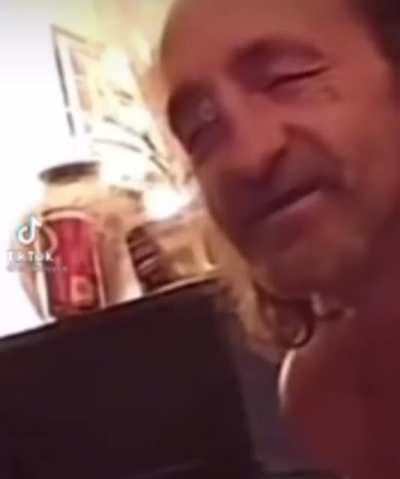 Stinks nice and good