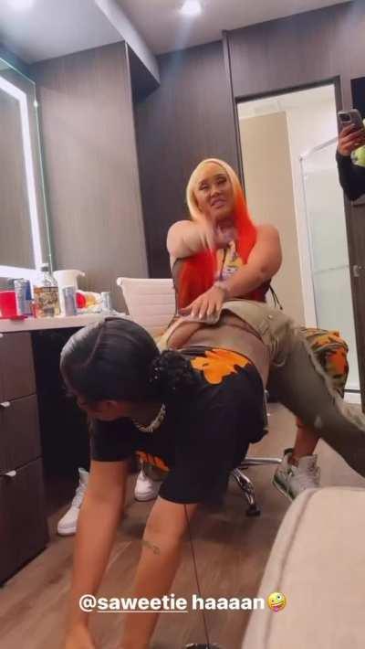 Stunna Girl , Saweetie