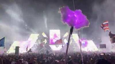 Subtronics absolutely shredding it at Basspod (EDC LV).
