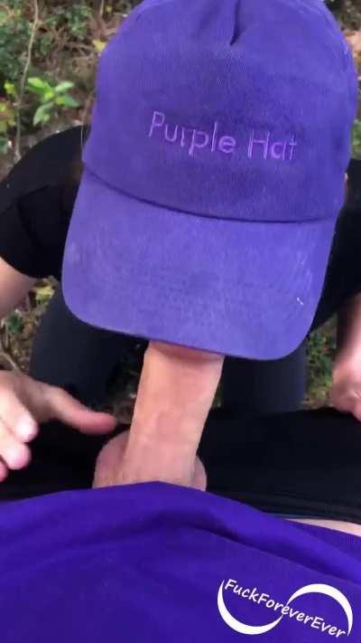 A quick sneaky blowjob in the park