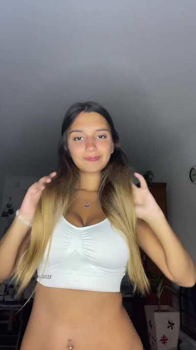 The girls in class are calling me a midget because I'm 4'9 at 18... (fuckdoll)