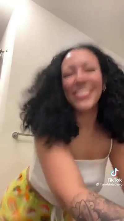 I love when they just Throw It Back😫