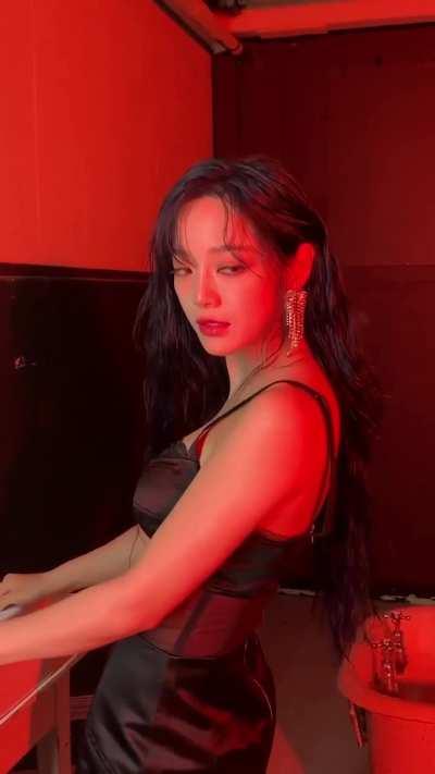 So hot, Kim Sejeong 🥵