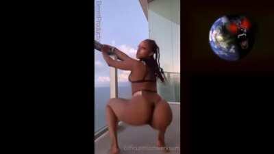 Mizz T - L1F3 1S G00D