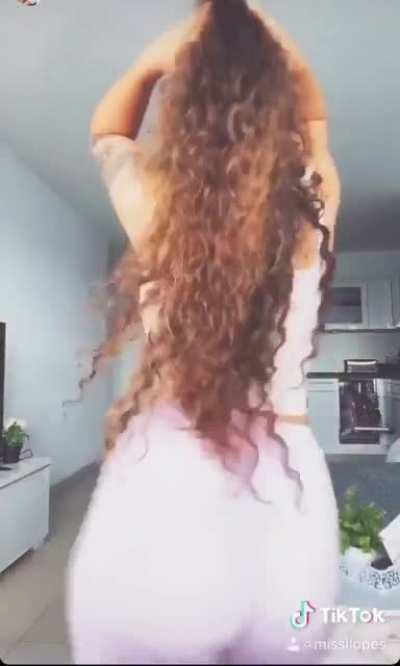 Hot twerk 🔥💦💦