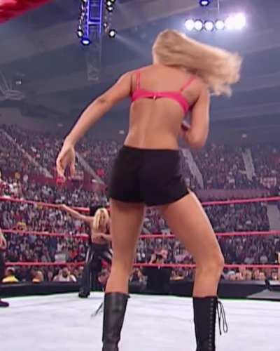 Stacy Keibler [1 MIC]