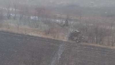 5 UA fpvs from different brigades hit a russian tank in a quick succession