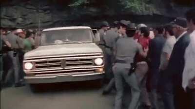 UMWA protesters blocking 