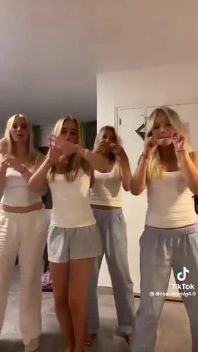 Amazing white toes 😋 🍆 💦